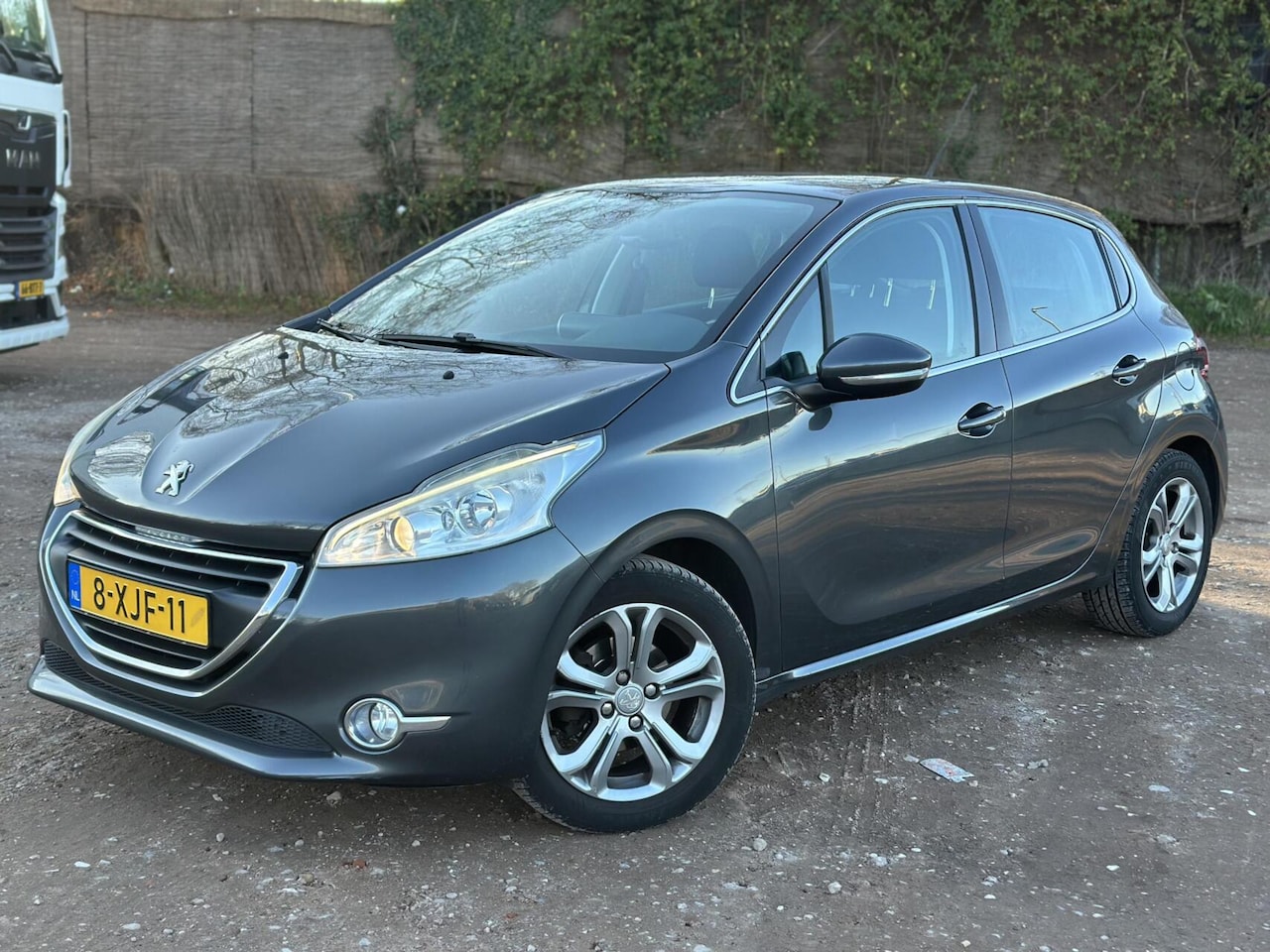 Peugeot 208 - 1.6 VTi Allure CRUISE AIRCO P.SENSOR TREKHAAK - AutoWereld.nl