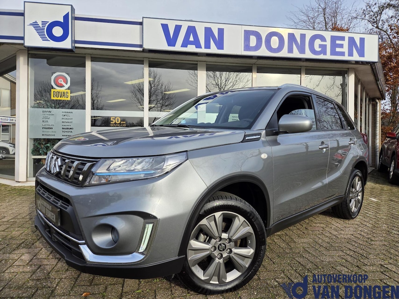 Suzuki Vitara - 1.4 Boosterjet Select Smart Hybrid Automaat | Carplay / Dealer onderhouden - AutoWereld.nl