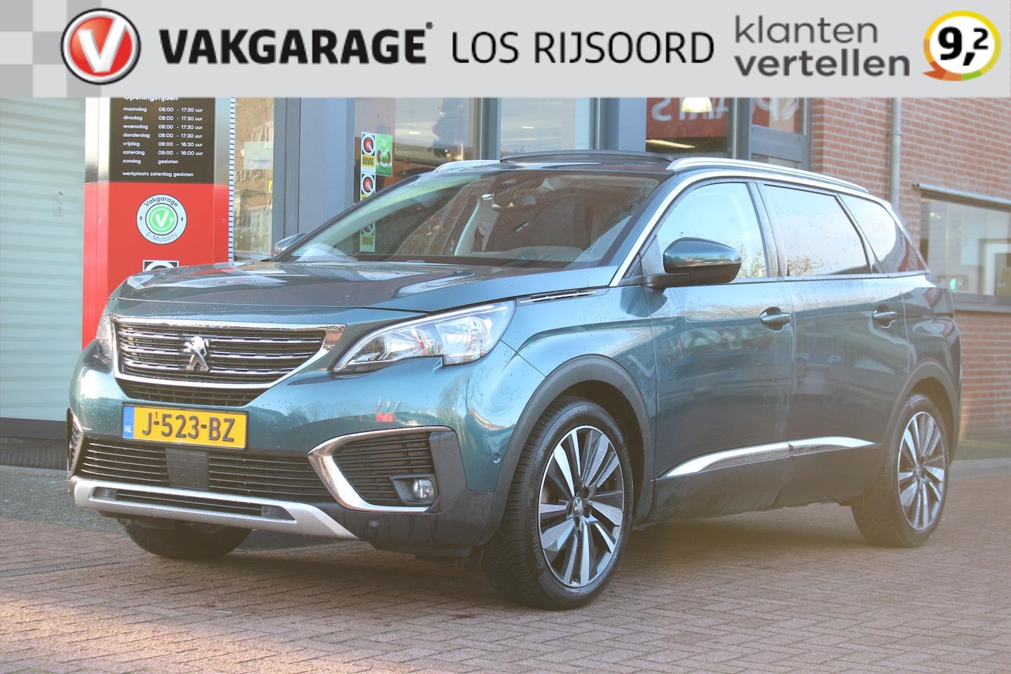 Peugeot 5008 - 1.2 PureTech *Allure* 7-Pers. | Trekhaak | Schuifdak | Camera | Carplay | Navigatie | PDC - AutoWereld.nl