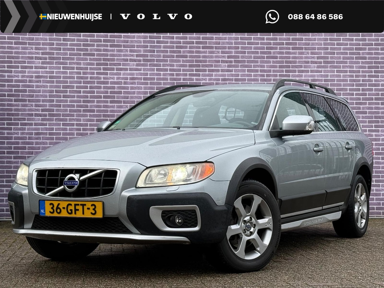Volvo XC70 - 3.2 Summum | 6 Cilinder | Trekhaak | Memory | Navigatie | Stoelverwarming | Roofrails | Le - AutoWereld.nl