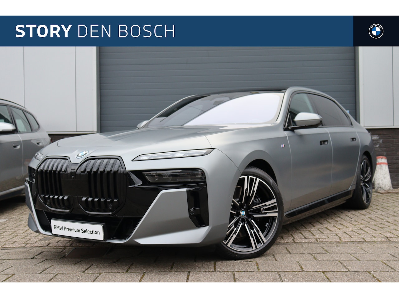 BMW i7 - xDrive60 High Executive M Sport / Panoramadak Sky Lounge / Bowers & Wilkins / Massagefunct - AutoWereld.nl