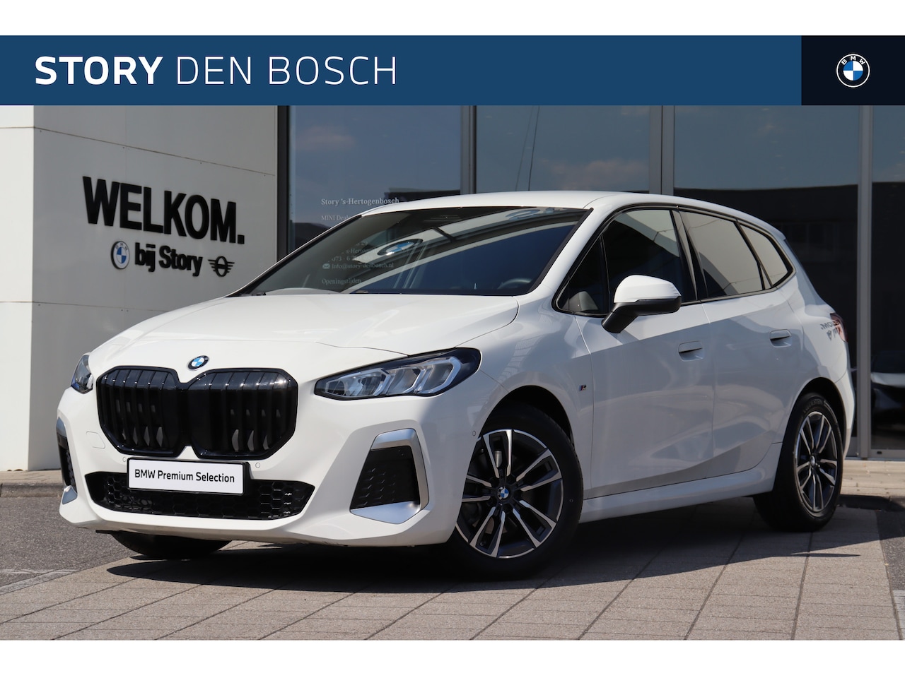 BMW 2-serie Active Tourer - 218i M Sport Automaat / Sportstoelen / Adaptief M Onderstel / Parking Assistant - AutoWereld.nl