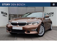 BMW 3-serie - 320i High Executive Luxury Line Automaat / Sportstoelen / Stuurverwarming / Trekhaak / Par