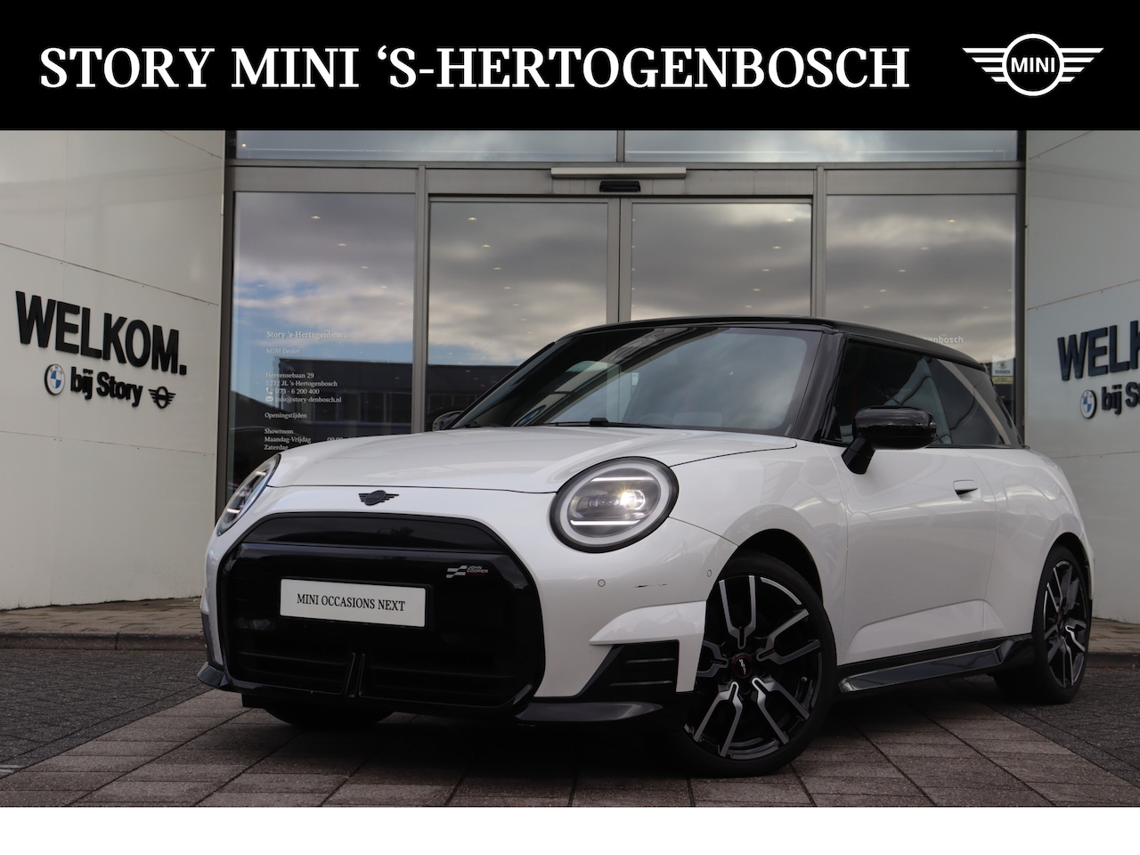 MINI Mini-Electric - Hatchback Cooper SE / John Cooper Works / Pakket M / 18" JCW Lap Spoke 2-tone - AutoWereld.nl
