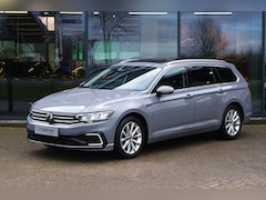 Volkswagen Passat Variant - 1.4 TSI 218 PK GTE Business PHEV, Panoramadak, Adap. Cruise Control, Winterpakket