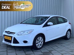 Ford Focus - 1.0 EcoBoost Trend|Navigatie|Airco|