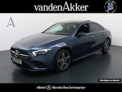 Mercedes-Benz A-klasse - 250e AMG // Panoramadak // Memory // Trekhaak // Keyless // Carplay // Sfeerverlichting //