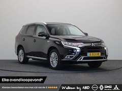 Mitsubishi Outlander - 2.4 PHEV Intense | Stoel verwarming | Trekhaak | Half leder |