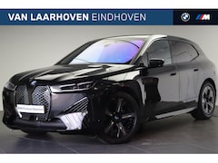 BMW iX - xDrive40 High Executive / Sportpakket / Panoramadak Sky Lounge / Multifunctionele Stoelen