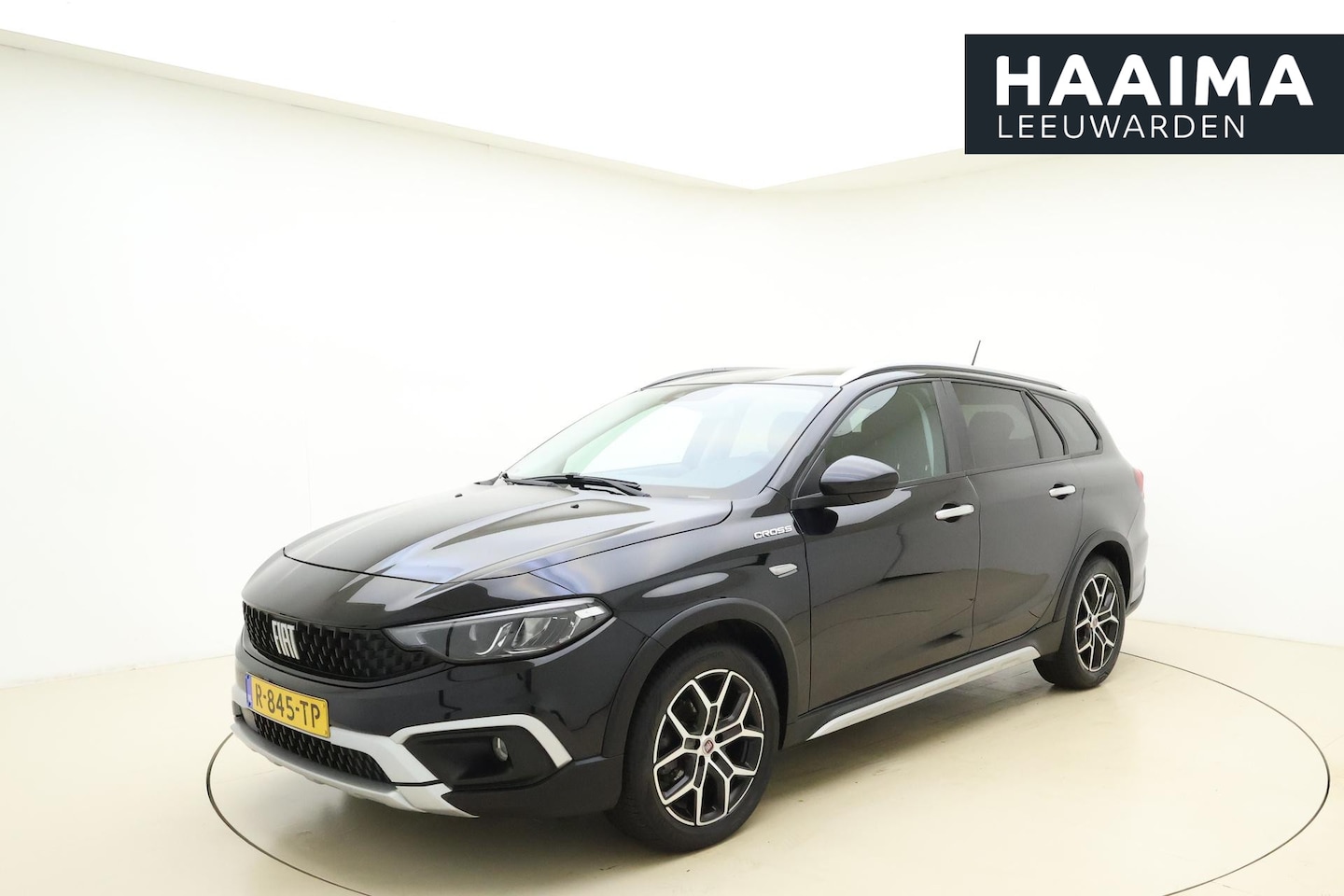 Fiat Tipo Stationwagon - Cross 1.5 Hybrid Automaat | Navigatie | Trekhaak | Climate control | Keyless | Dakrails | - AutoWereld.nl