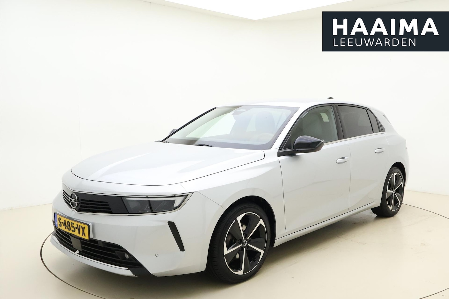 Opel Astra - 1.2 Elegance 130 PK Automaat | AGR Stoel | Navigatie via Apple Carplay | Climate control | - AutoWereld.nl