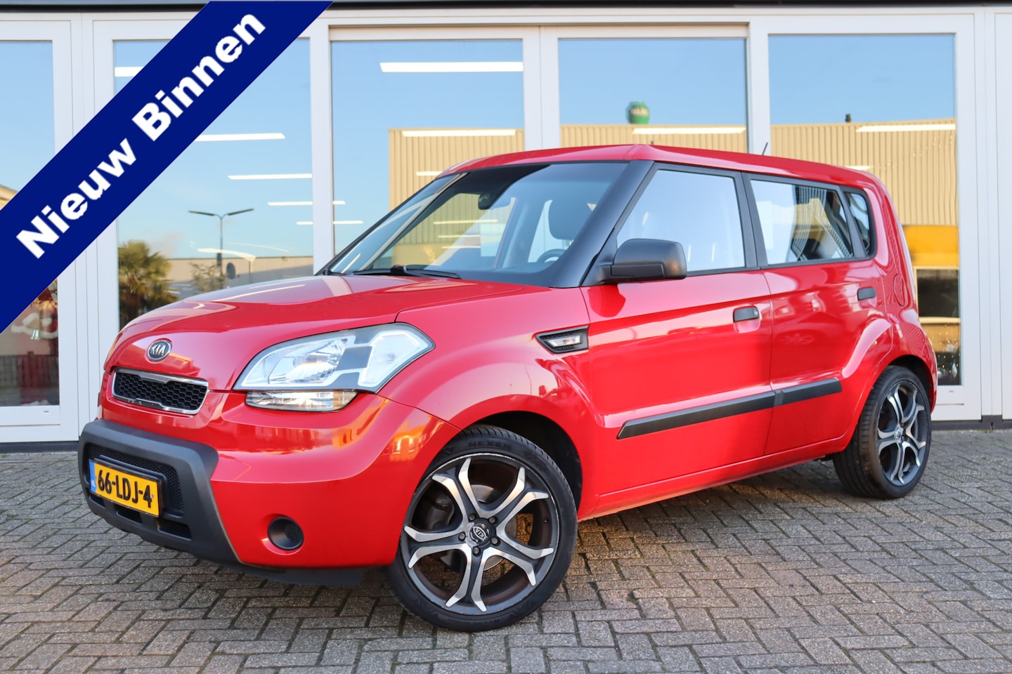 Kia Soul - 1.6 X-pect Cool 1.6 X-pect Cool, Airco, PDC A, Prijs Is Rijklaar Inclusief 6 Maanden Garantie - AutoWereld.nl