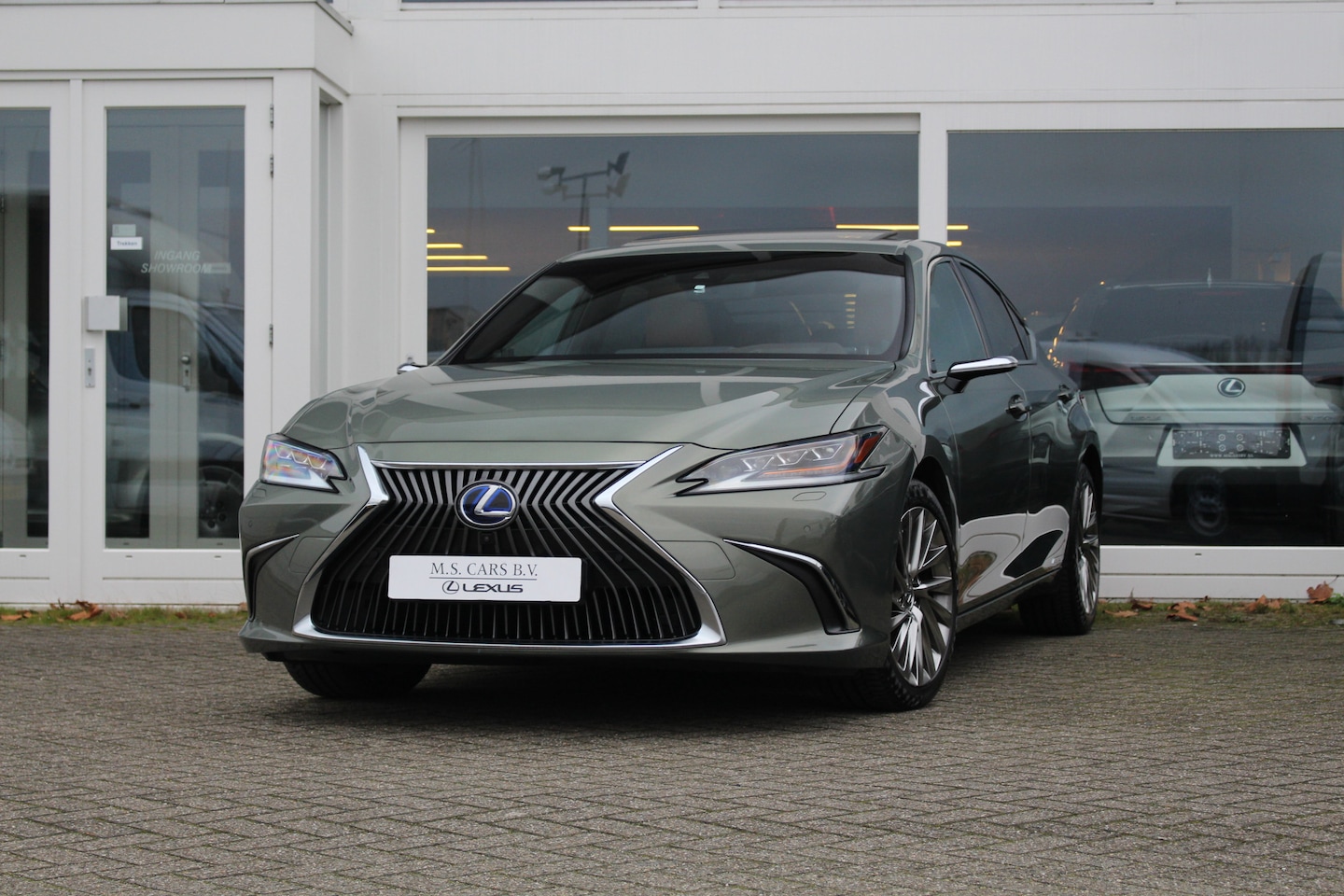 Lexus ES - 300h Hybride President Line I Cameraspiegels I Carplay I Premium - AutoWereld.nl