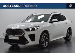 BMW iX2 - eDrive20 High Executive M Sport / Sportstoelen / M Adaptief onderstel / Comfort Access / P