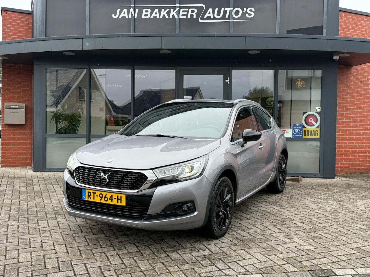 DS 4 Crossback - 1.2 PureTech Chic ✅ CarPlay ✅ Android Auto ✅ Clima ✅ Camera - AutoWereld.nl