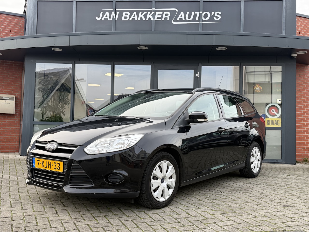 Ford Focus Wagon - 1.0 EcoBoost Trend ✅ Navigatie ✅ Cruise control ✅ Airco ✅ - AutoWereld.nl