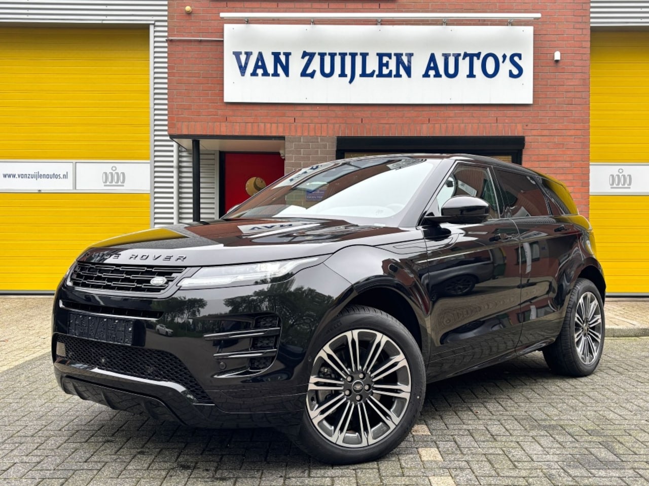 Land Rover Range Rover Evoque - Landrover P270e AWD Dynamic SE Pano Blackpack 360° 20'' Keyless - AutoWereld.nl