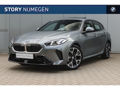 BMW 1-serie - 120 M Sport Automaat / Panoramadak / Sportstoelen / Achteruitrijcamera / M Adaptief onders