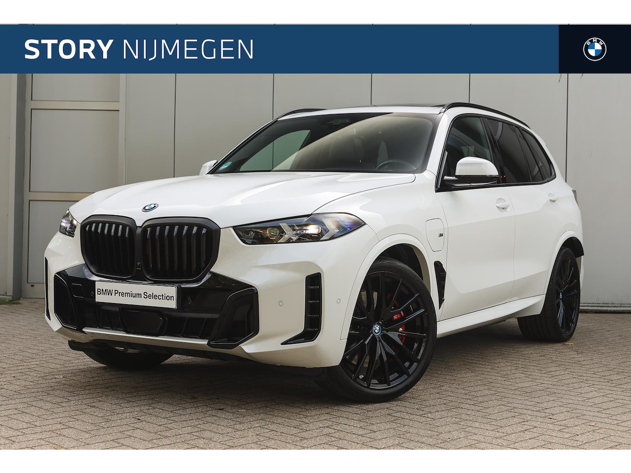 BMW X5 - xDrive50e High Executive M Sport Automaat / Panoramadak / Trekhaak / Soft-Close / Adaptief - AutoWereld.nl