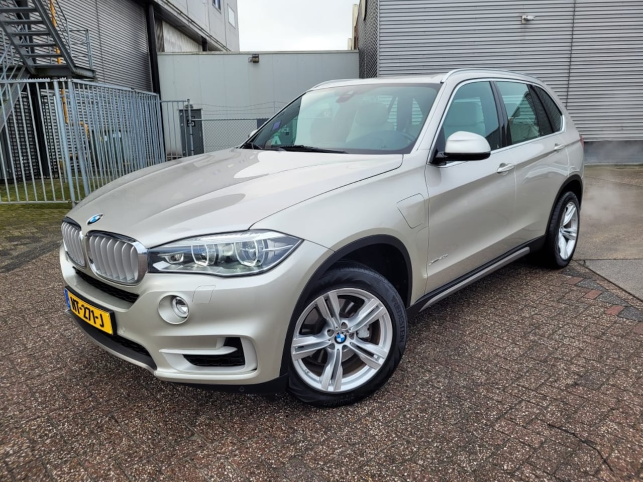 BMW X5 - xDrive 40e High Executive xDrive40e High Executive - AutoWereld.nl