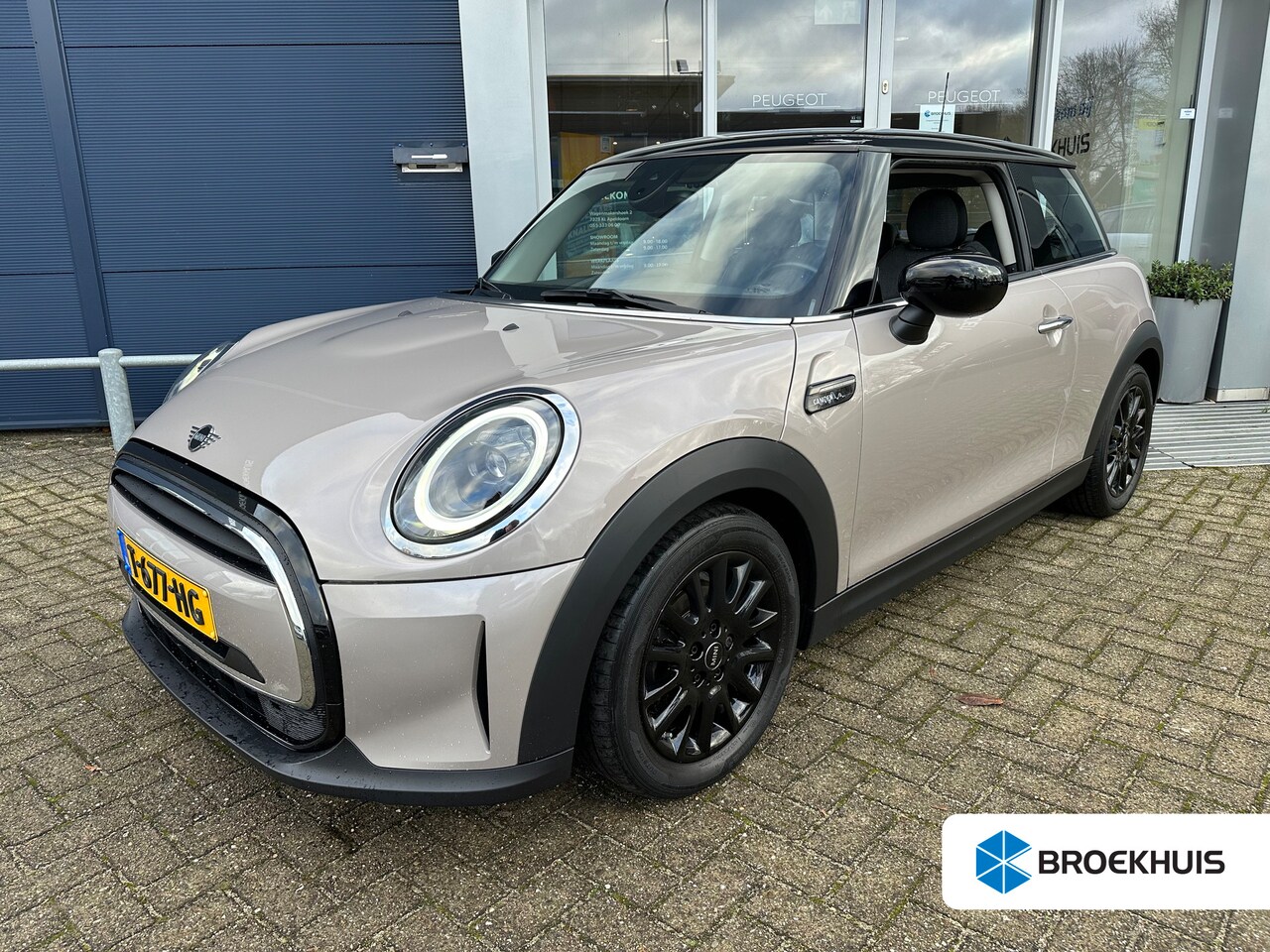 MINI Cooper - Mini 1.5 Camden Edition | Airco (automatisch) | Apple Carplay/Android Auto|telefoonintegra - AutoWereld.nl