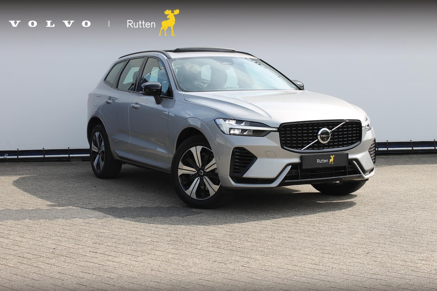 Volvo XC60 - T6 350PK Automaat Plug-in hybrid AWD Plus Dark Apple Carplay / Adaptive cruise control / P - AutoWereld.nl