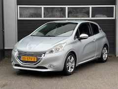 Peugeot 208 - 1.6 VTi Allure