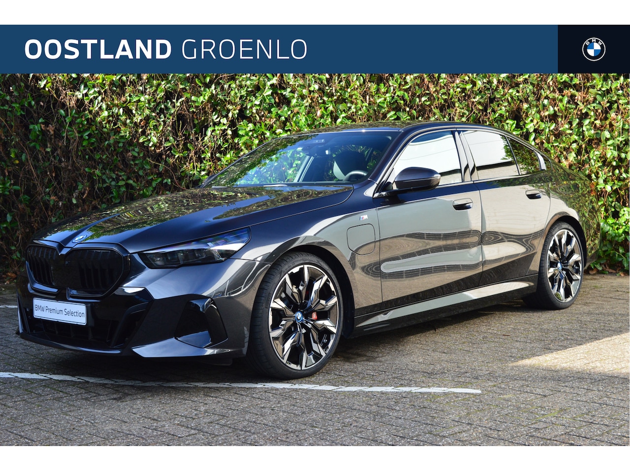 BMW 5-serie - 530e M Sport Automaat / Trekhaak / Adaptieve LED / Parking Assistant Professional / Comfor - AutoWereld.nl