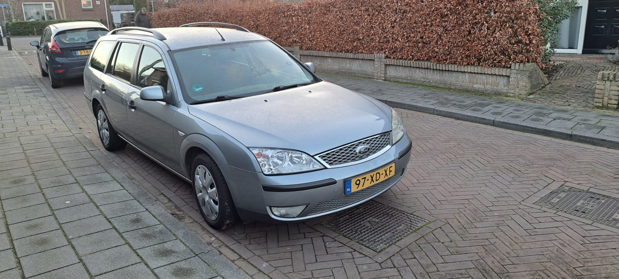 Ford Mondeo Wagon - 1.8-16V Champion - AutoWereld.nl