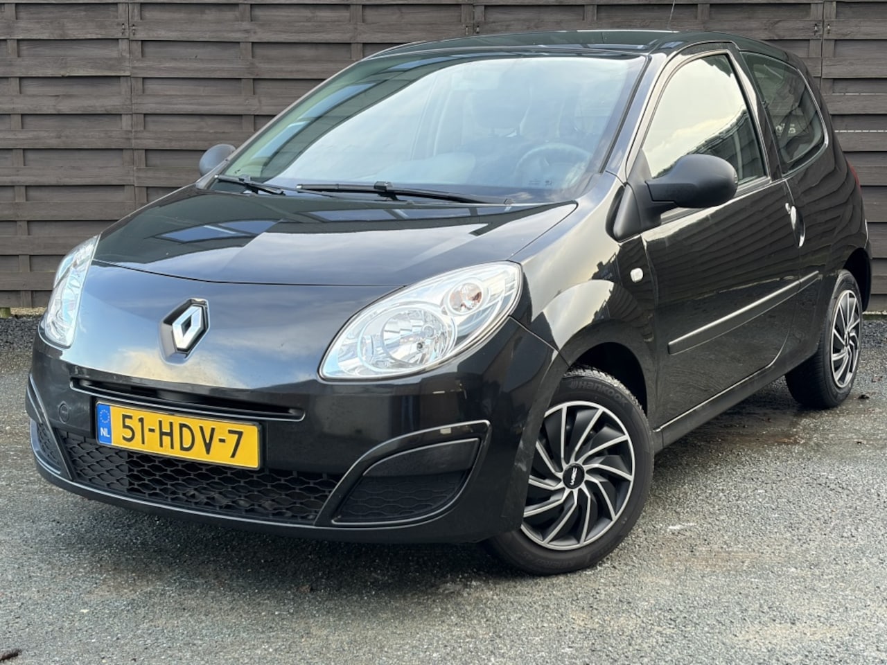 Renault Twingo - 1.2 Authentique 1.2 Authentique / Nieuwe APK! - AutoWereld.nl