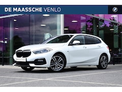 BMW 1-serie - 118i Executive Sport Line / Panoramadak / Sportstoelen / LED / Hifi / Parking Assistant /