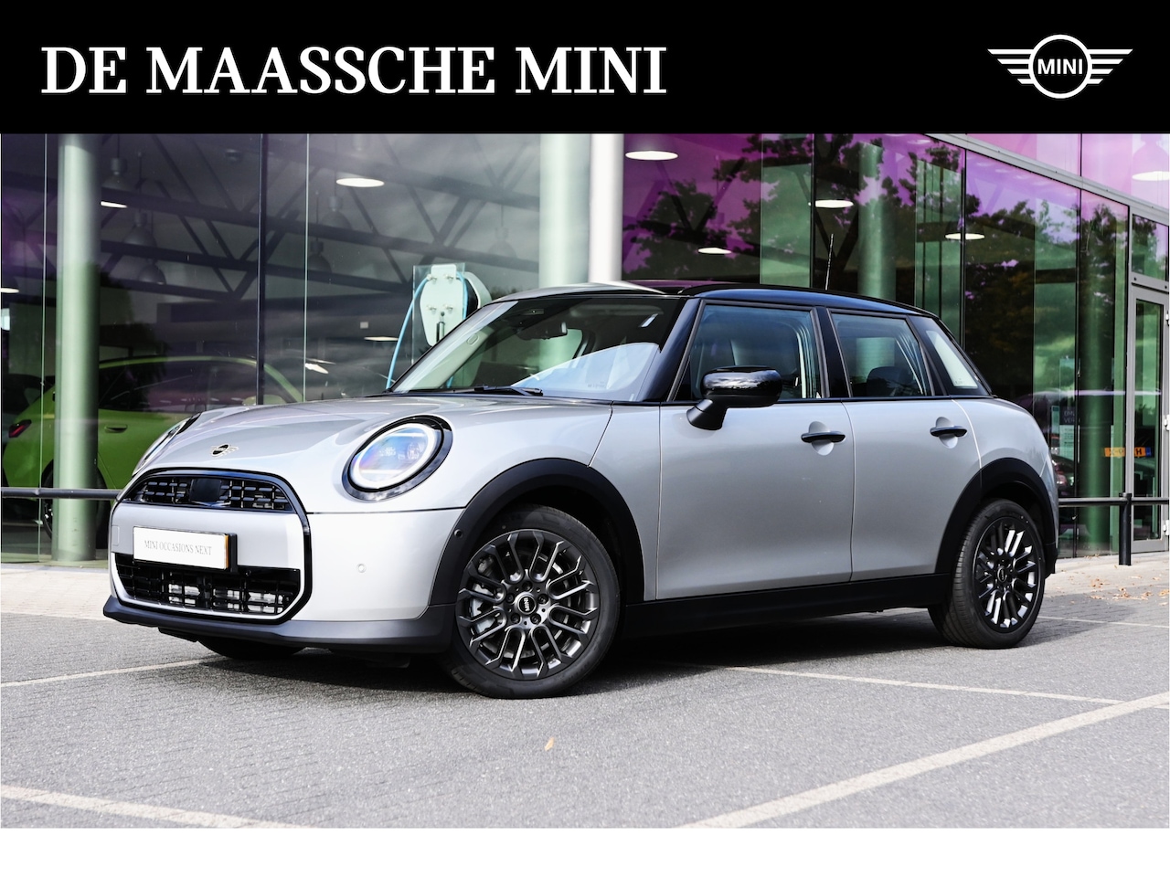 MINI Cooper - Hatchback C Automaat / Classic / Pakket S / 17 inch U-Spoke grey - AutoWereld.nl