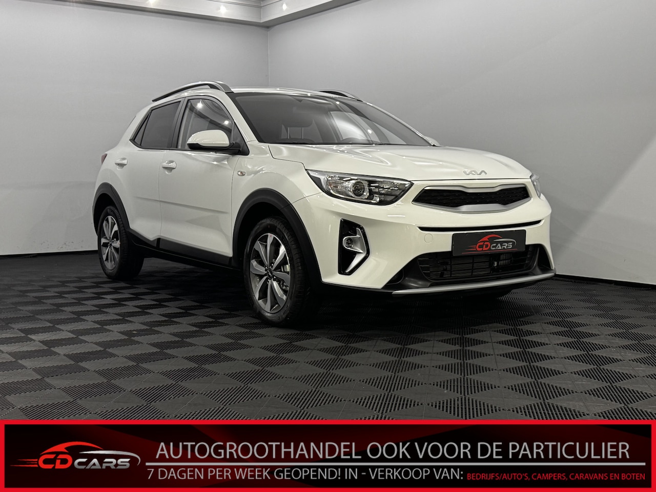 Kia Stonic - 1.0 T-GDi MHEV DynamicPlusLine Airco, Camera, Navi, Cruise control, Virtual desk, A start - AutoWereld.nl