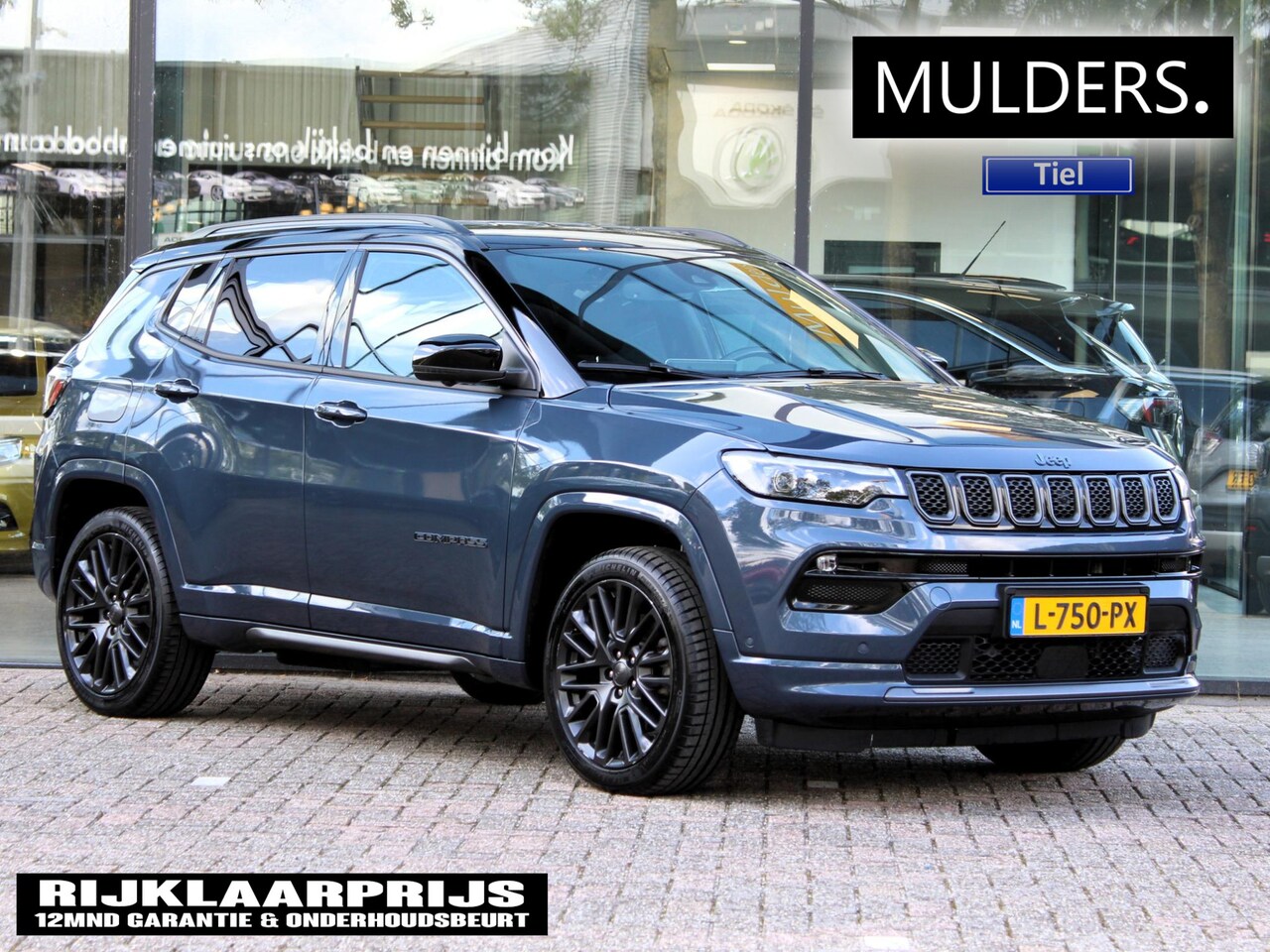 Jeep Compass - 4xe 240 Plug-in Hybrid Electric S | Navi / Camera / Leder - AutoWereld.nl