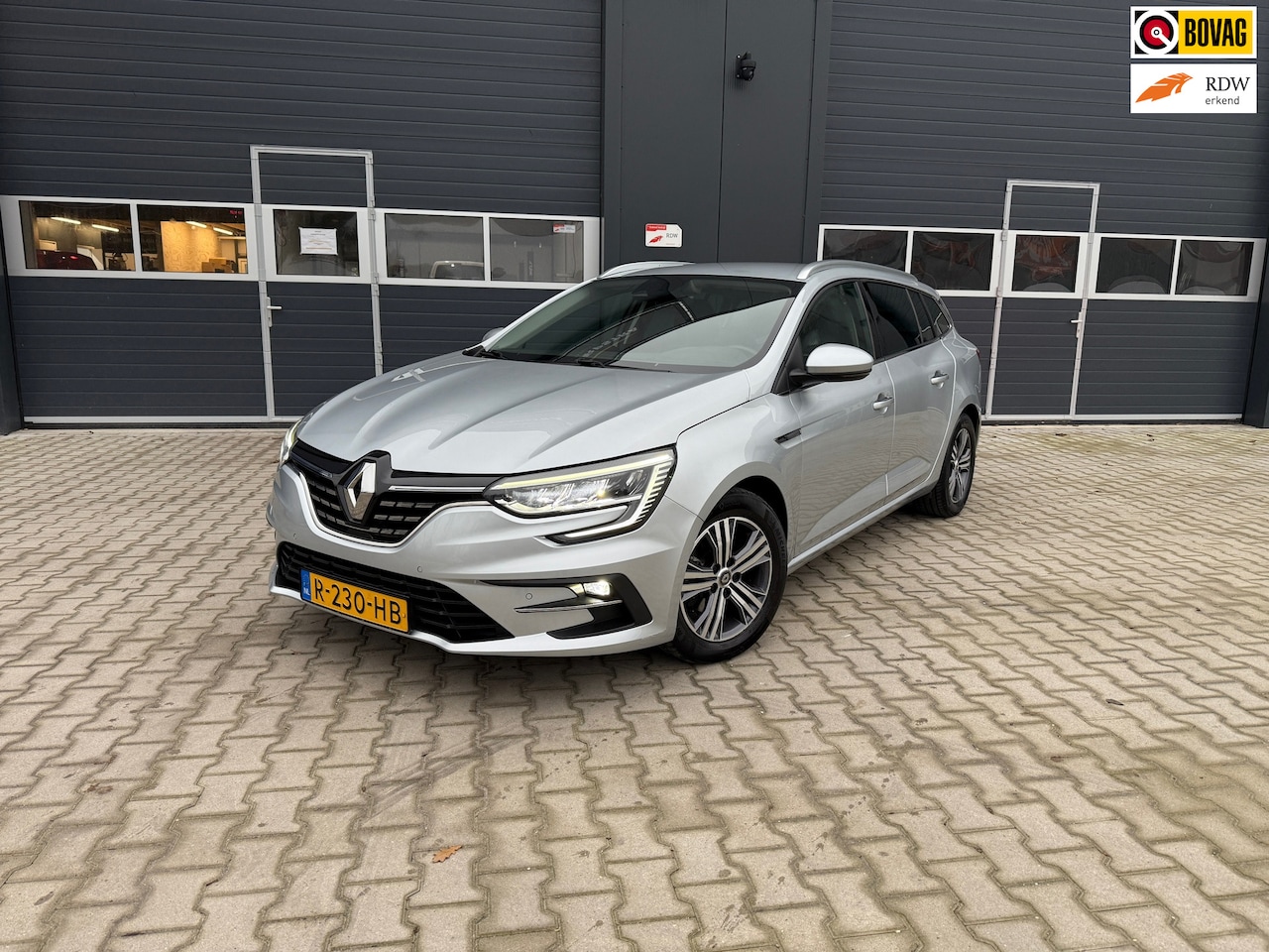 Renault Mégane Estate - 1.3 TCe Intens cruise-pdc-led-bluetooth - AutoWereld.nl