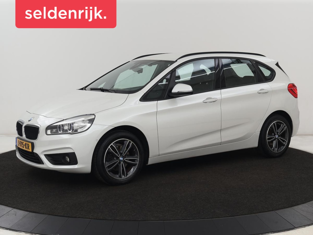 BMW 2-serie Active Tourer - 218i High Executive | Leder | Stoelverwarming | Harman/Kardon | Trekhaak | Navigatie | Ful - AutoWereld.nl