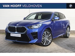 BMW X2 - sDrive20i M Sport Automaat / Sportstoelen / Achteruitrijcamera / M Adaptief onderstel / Co