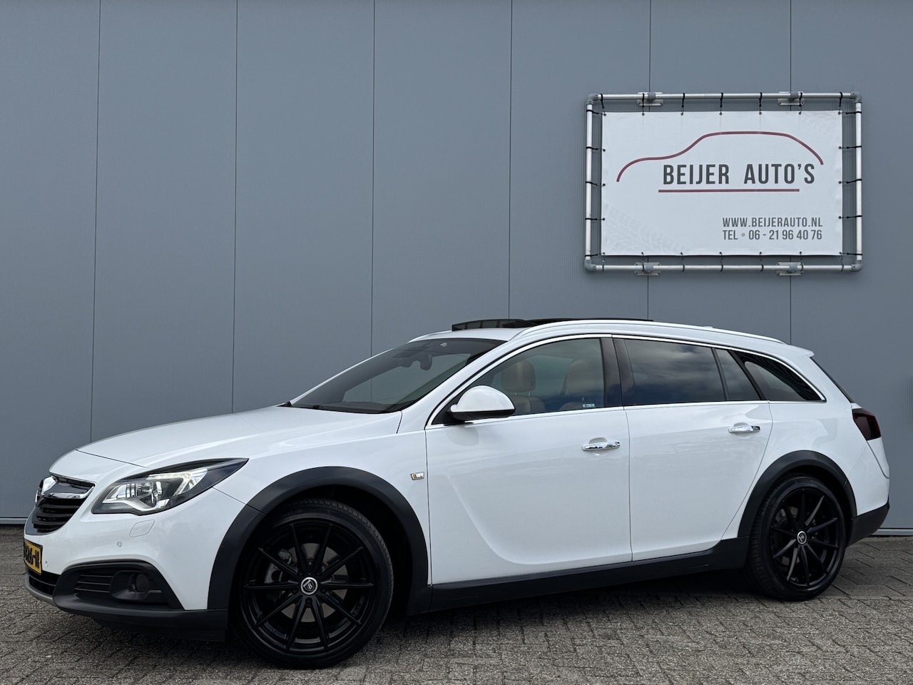 Opel Insignia Sports Tourer - 1.6 Turbo 170pk Business Executive Schuifdak. - AutoWereld.nl