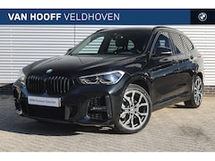 BMW X1 - sDrive18i High Executive M Sport Automaat / Sportstoelen / Achteruitrijcamera / Adaptieve