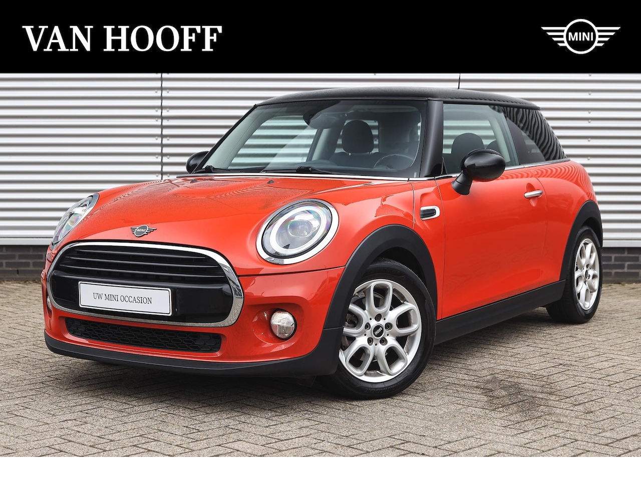 MINI Cooper - Hatchback Automaat / LED / Stoelverwarming / Apple CarPlay / Comfortstoelen / Navigatie - AutoWereld.nl