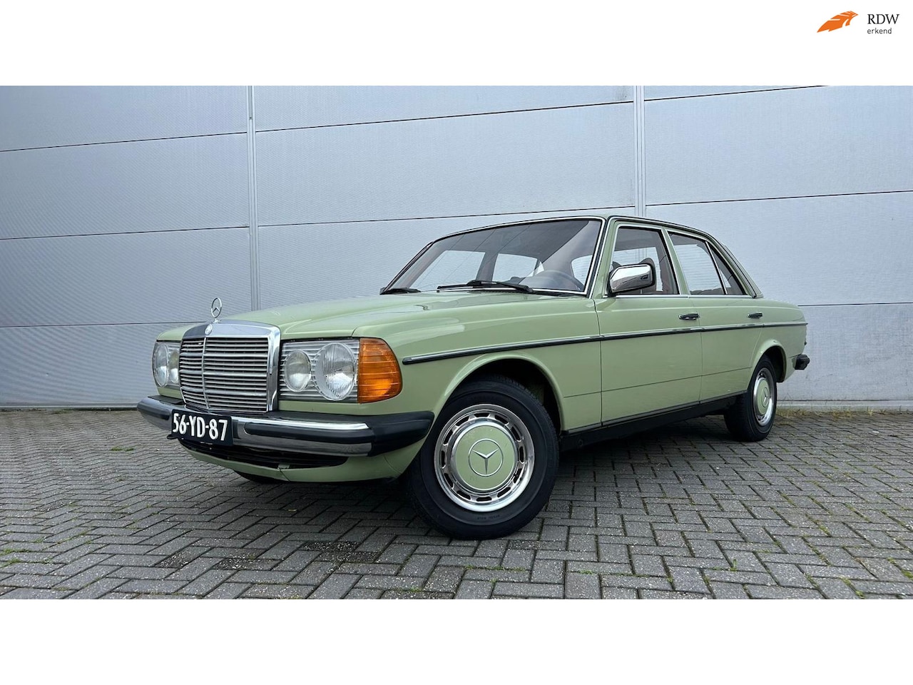Mercedes-Benz 200-serie - 200 OLDTIMER / YOUNGTIMER 1977 97.000KM!! HANDGESCHAKELD/UNIEKE AUTO/HISTORIE AANWEZIG!! Z - AutoWereld.nl