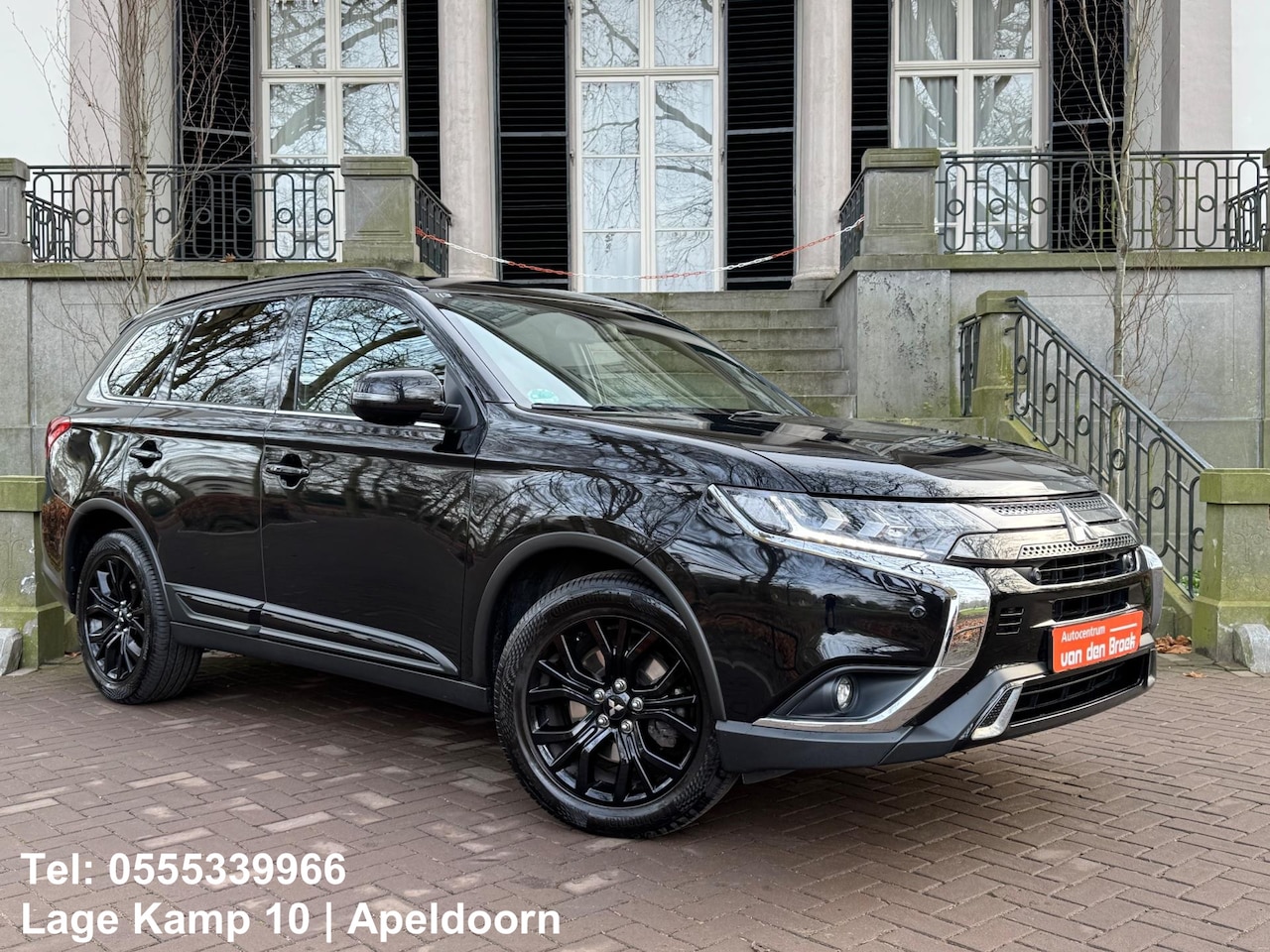 Mitsubishi Outlander - 2.0 4WD Instyle+ Automaat 7P Leder Navi Trekhaak Camera Xenon 1E-Eigenaar Dealer Onderhoud - AutoWereld.nl