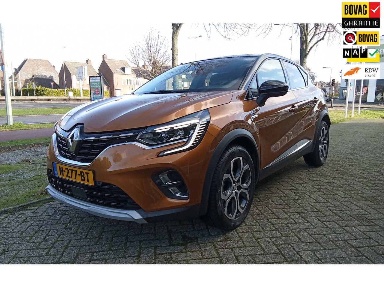 Renault Captur - 1.0 TCe 90 Intens digital dash/ecc/cruise/NAP - AutoWereld.nl