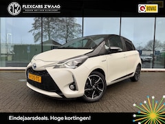 Toyota Yaris - 1.5 Hybrid Premium - Automaat - Navi - Camera - Climate - LED