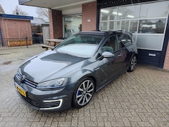 Volkswagen Golf - 1.4 TSI GTE, Panorama, Leer, Camera, PDC, NAP