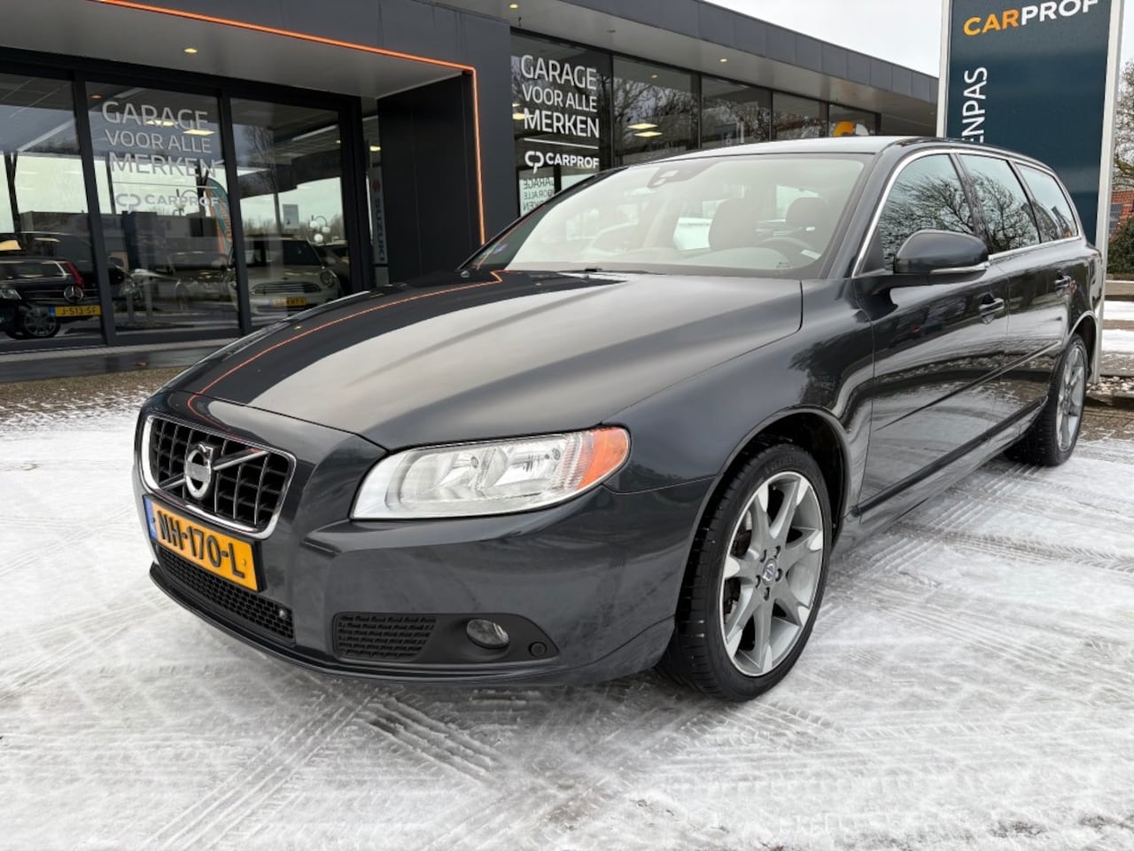 Volvo V70 - 1.6 T4 Summum Leder - Trekhaak - AutoWereld.nl