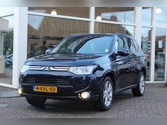 Mitsubishi Outlander - 2.0 INTENSE+ 7Zits