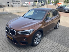 BMW X1 - 2.0i xDrive Centennial High Executive Panorama , LED, Memory ,Navigatie, Sport Line