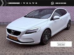 Volvo V40 - 1.5 T3 Dynamic Edition Automaat | Parkeersensoren voor-achter en Camera | Lederen bekledin