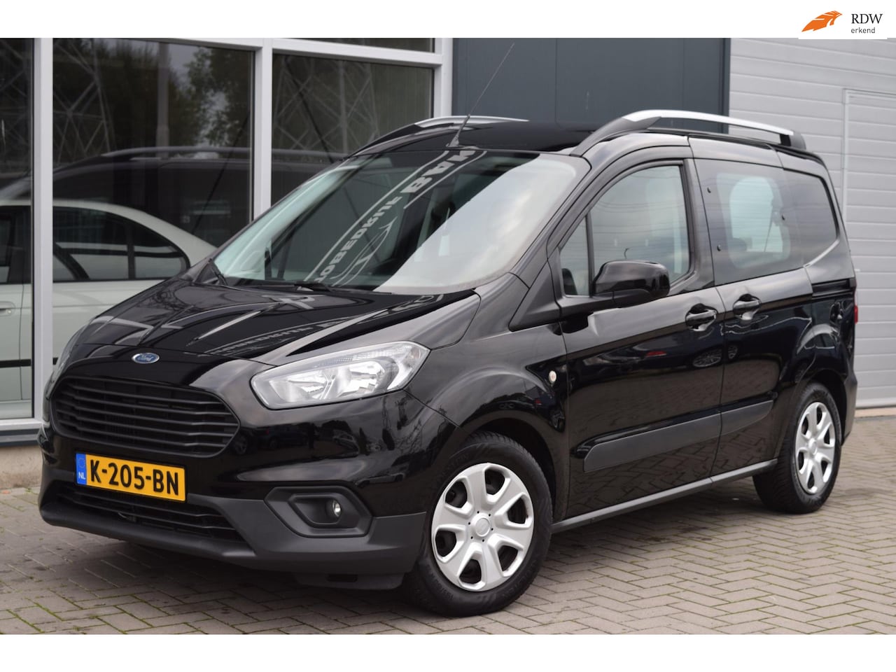 Ford Transit Courier - Trend 1.0 | Airco | Elek-Pakket | APK 5-2027 ! - AutoWereld.nl